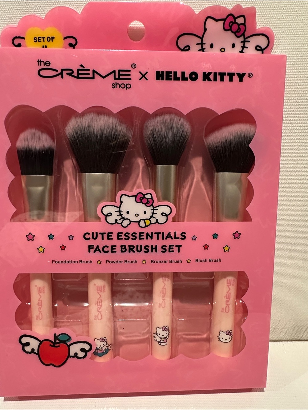 Crème x Hello Kitty (4) Piece Cute Essential Face Brush Set.